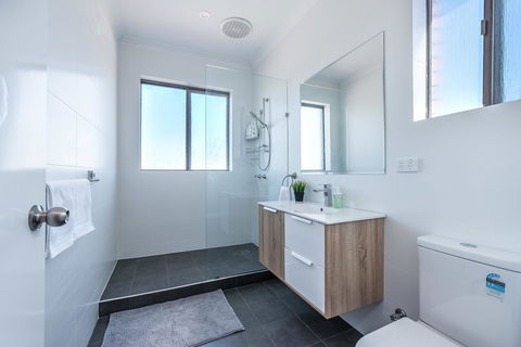 Lotus Perth Retreat - Accommodation Adelaide 10