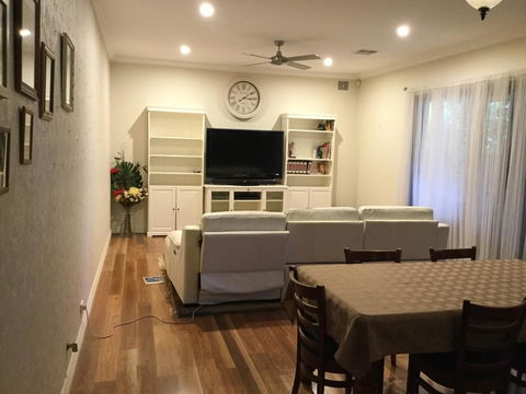 Ascot Home - Accommodation Adelaide 2
