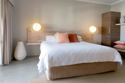The Marina Hotel - Mindarie - Accommodation Adelaide 20