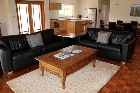 Moana Spa Villas - Prime Yallingup Location - Accommodation Adelaide 7