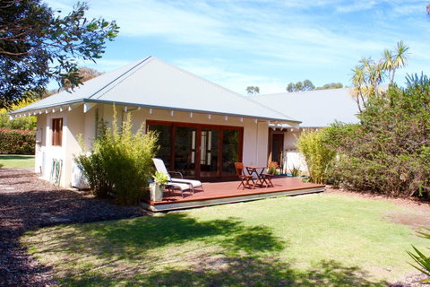 Moana Spa Villas - Prime Yallingup Location - Accommodation Adelaide 0