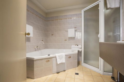 Hadley\'s Orient Hotel - Accommodation Adelaide 19