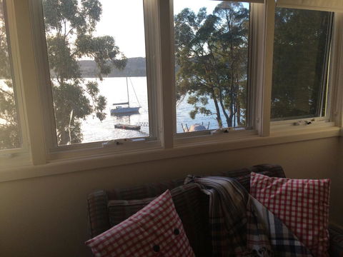 Anchorage Waterfront Retreat - Accommodation Adelaide 12