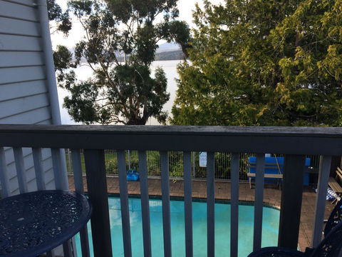 Anchorage Waterfront Retreat - Accommodation Adelaide 27