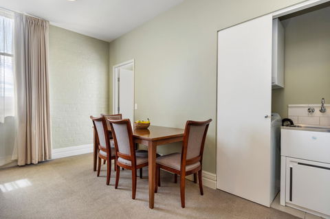 Launceston Central Apartment Hotel Official - Accommodation Adelaide 4