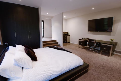 Amare Beachside Luxury - Accommodation Adelaide 11