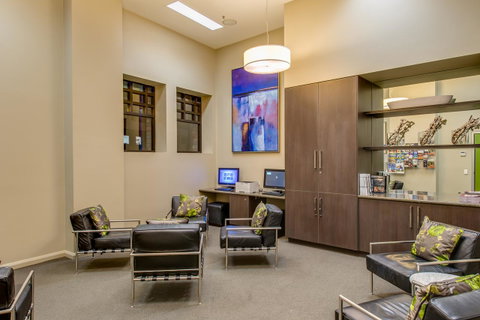 Mantra Collins Hotel - Accommodation Adelaide 1
