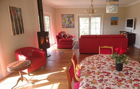 Mountain Blue Guest House - Accommodation Adelaide 10