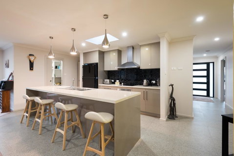 Euphoria House - Accommodation Adelaide 9