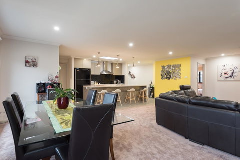 Euphoria House - Accommodation Adelaide 10