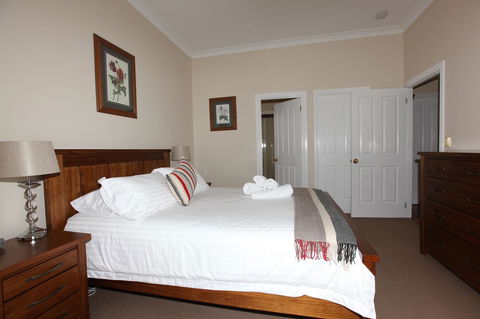 House On The Hill Bed And Breakfast - Accommodation Adelaide 34
