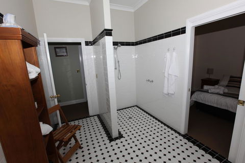 House On The Hill Bed And Breakfast - Accommodation Adelaide 30