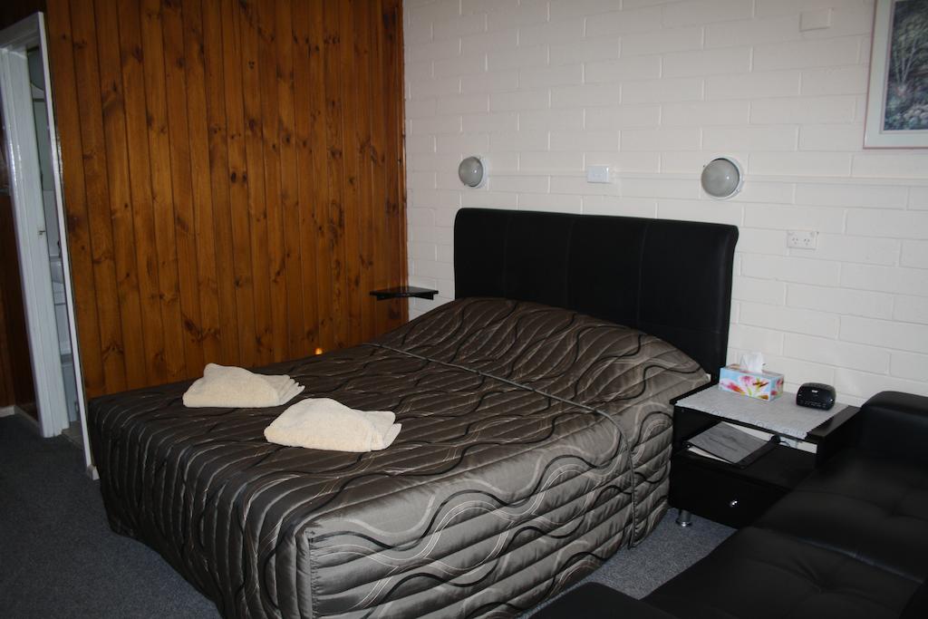 Nhill VIC Accommodation Adelaide