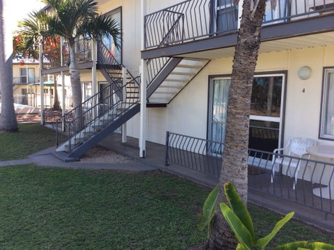 Ocean Breeze Units - Accommodation Adelaide 2
