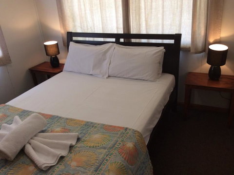 Ocean Breeze Units - Accommodation Adelaide 3