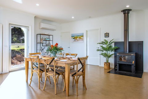Ocean View - Accommodation Adelaide 1