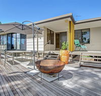 On the Hill at Metung - Accommodation Adelaide