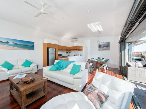 One Mile Cl, Townhouse 22, 26, The Deckhouse - Accommodation Adelaide 1