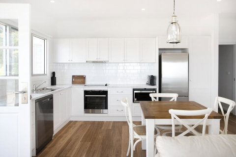 Pa's Beach House - Apartment 2 - Accommodation Adelaide 1