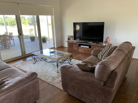 Peaceful Way Retreat - Accommodation Adelaide 1
