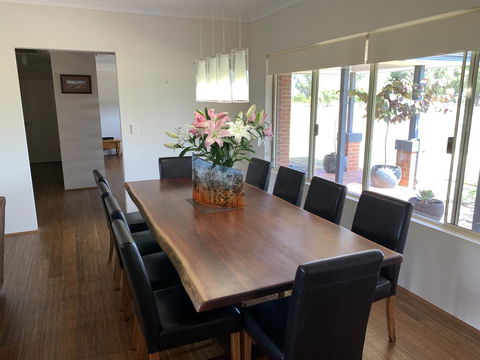 Peaceful Way Retreat - Accommodation Adelaide 0