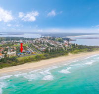 Pippi View 1 Bottom - across the road from the beach - Accommodation Adelaide