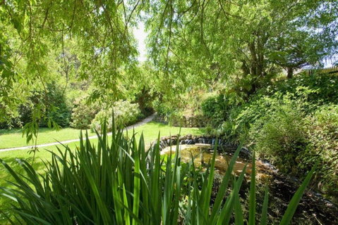 PLUM TREE COTTAGE - Spa Cottage With Woodfire - Accommodation Adelaide 3