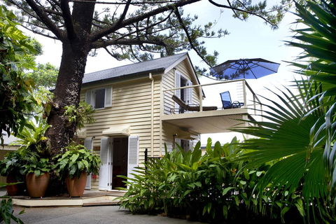 Port Douglas Cottage & Lodge - Accommodation Adelaide 0