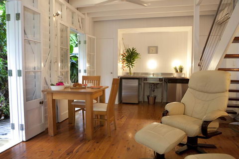 Port Douglas Cottage & Lodge - Accommodation Adelaide 3