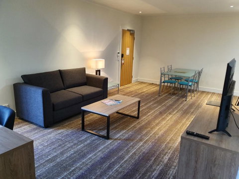 Porter's Plainland Hotel - Accommodation Adelaide 2