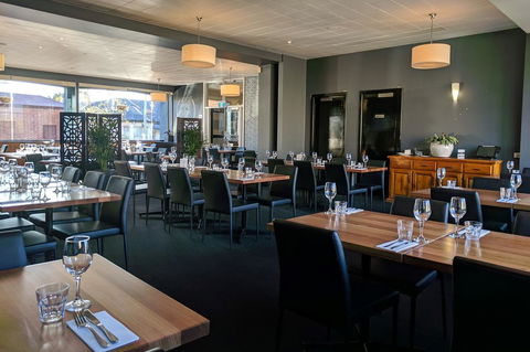 Prince Of Wales Hotel - Accommodation Adelaide 1
