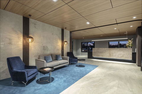 Quality Hotel Lakeside - Accommodation Adelaide 1