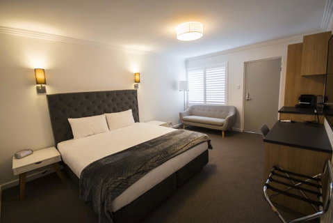 Quays Hotel - Accommodation Adelaide 0