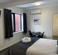 Queens Arms Hotel - Accommodation Adelaide