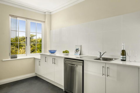 Quest Trinity House - Accommodation Adelaide 3
