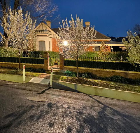 QUILTY HOUSE (Formerly Beethovens) - Accommodation Adelaide 0