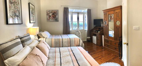 QUILTY HOUSE (Formerly Beethovens) - Accommodation Adelaide 1