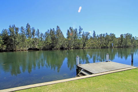 Ranu House - Waterfront - Accommodation Adelaide 0