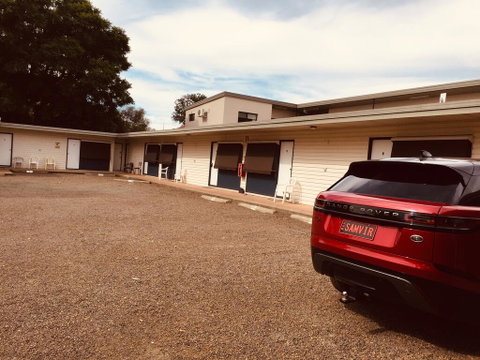Red Cedar Motel - Accommodation Adelaide 2