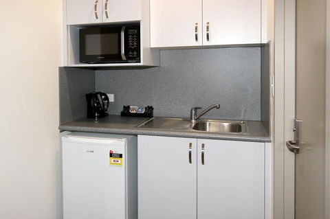 Reef Gardens Motel - Accommodation Adelaide 1