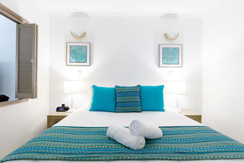 REGAL 32 APARTMENT - SPA BATH - Macrossan St - Accommodation Adelaide 1