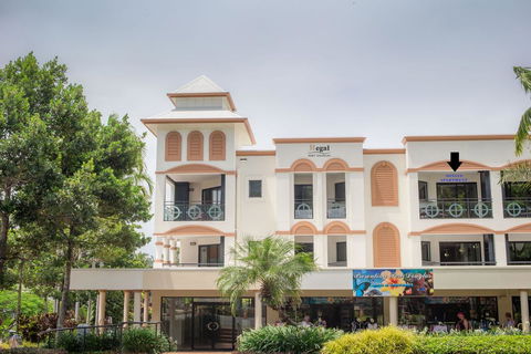 REGAL 32 APARTMENT - SPA BATH - Macrossan St - Accommodation Adelaide 3