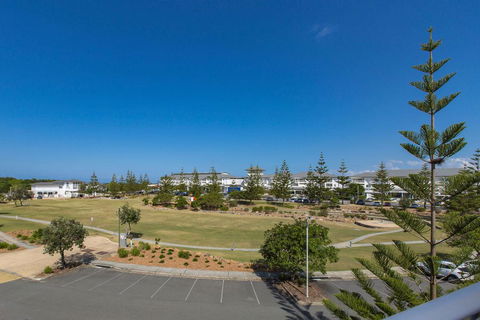 RESORT & SPA 2306/07 OCEAN GLIMPSES - Accommodation Adelaide 3
