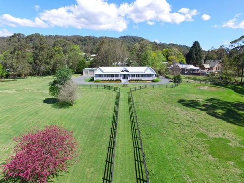 Rivermist - Luxury 6 Bedrooms & 6 Bathrooms! - Accommodation Adelaide 0