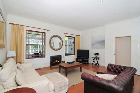Rivermist - Luxury 6 Bedrooms & 6 Bathrooms! - Accommodation Adelaide 3