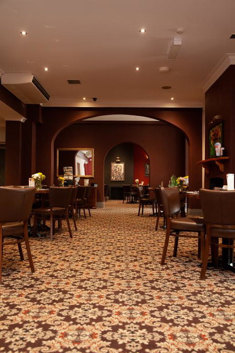 Royal Hotel Singleton - Accommodation Adelaide 3