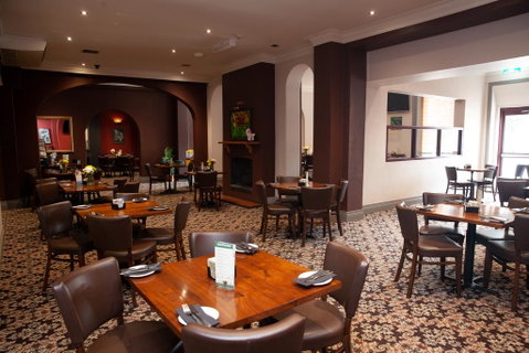 Royal Hotel Singleton - Accommodation Adelaide 1