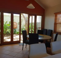 Salty Eyre Glenelg - Accommodation Adelaide