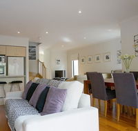 Sea Pup - Accommodation Adelaide