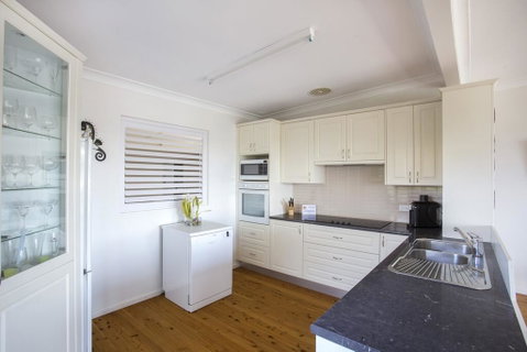 Seaside Parade 9, Dolphin Point - Accommodation Adelaide 3